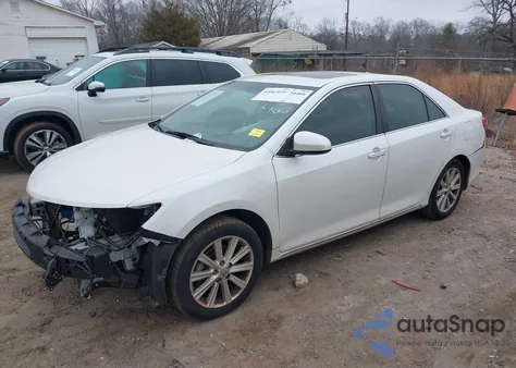 2014 Toyota Camry Xle z USA, uszkodzony, nr VIN 4T1BF1FK4EU404503
